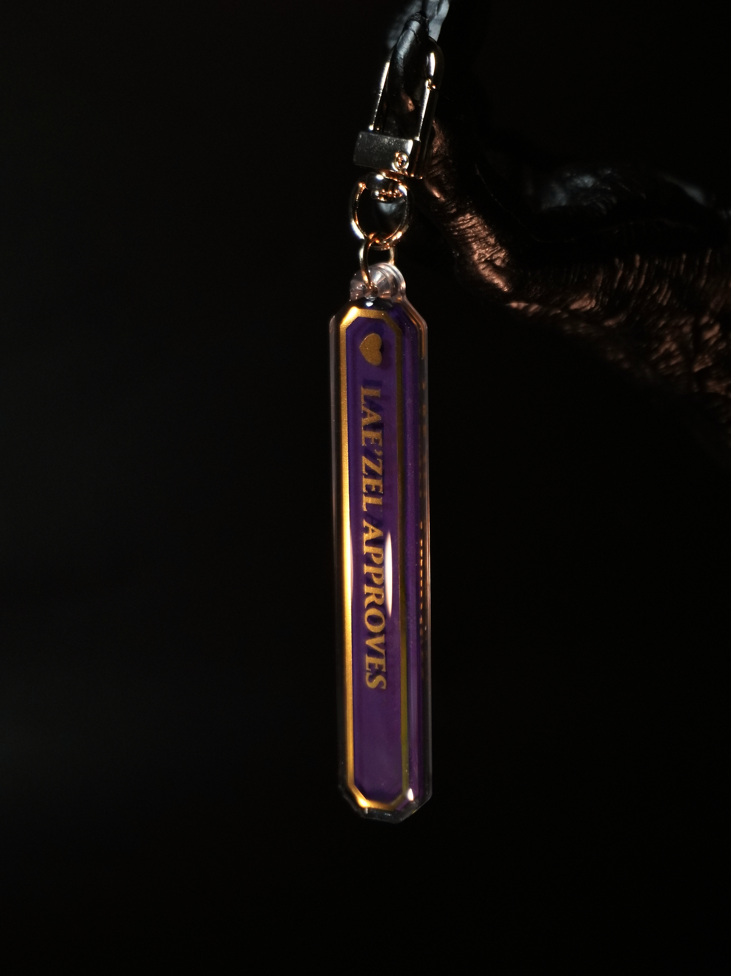 Baldur's Gate 3 - Acrylic Keychain "Approves"